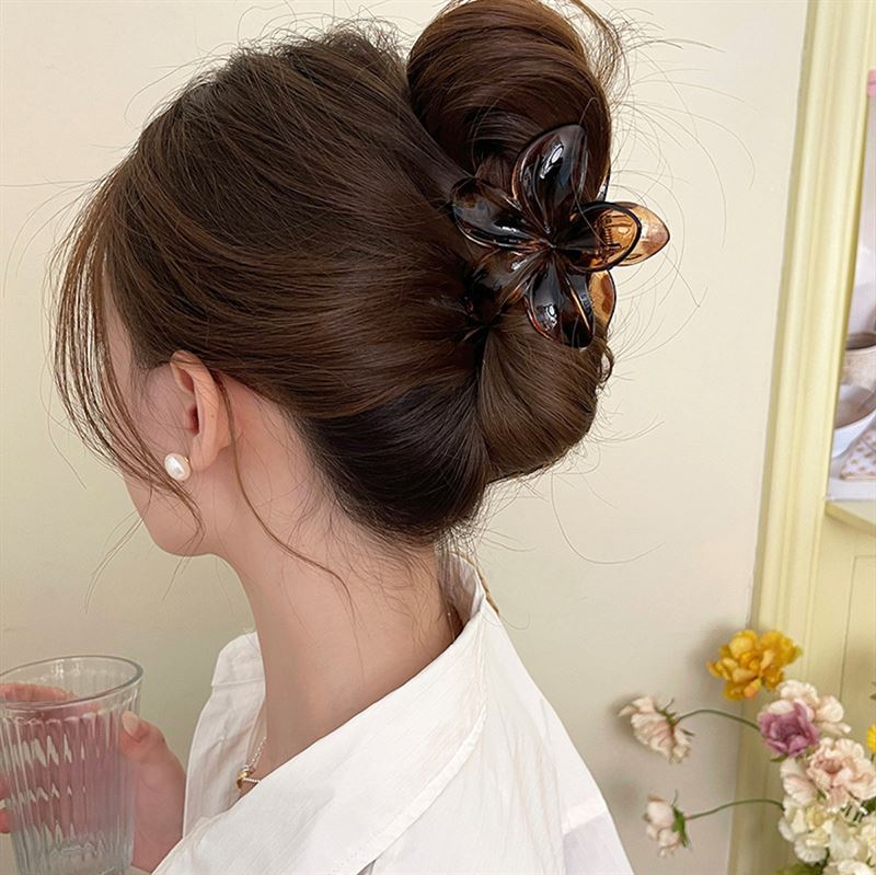 SOHO Moana Leo Hair Claw - Hair Accessories