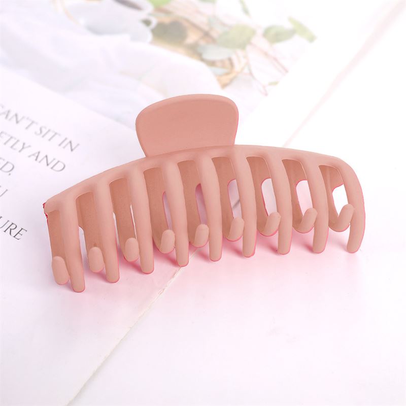 SOHO Kana Hair Claw - Peach Beige - Hair Accessories