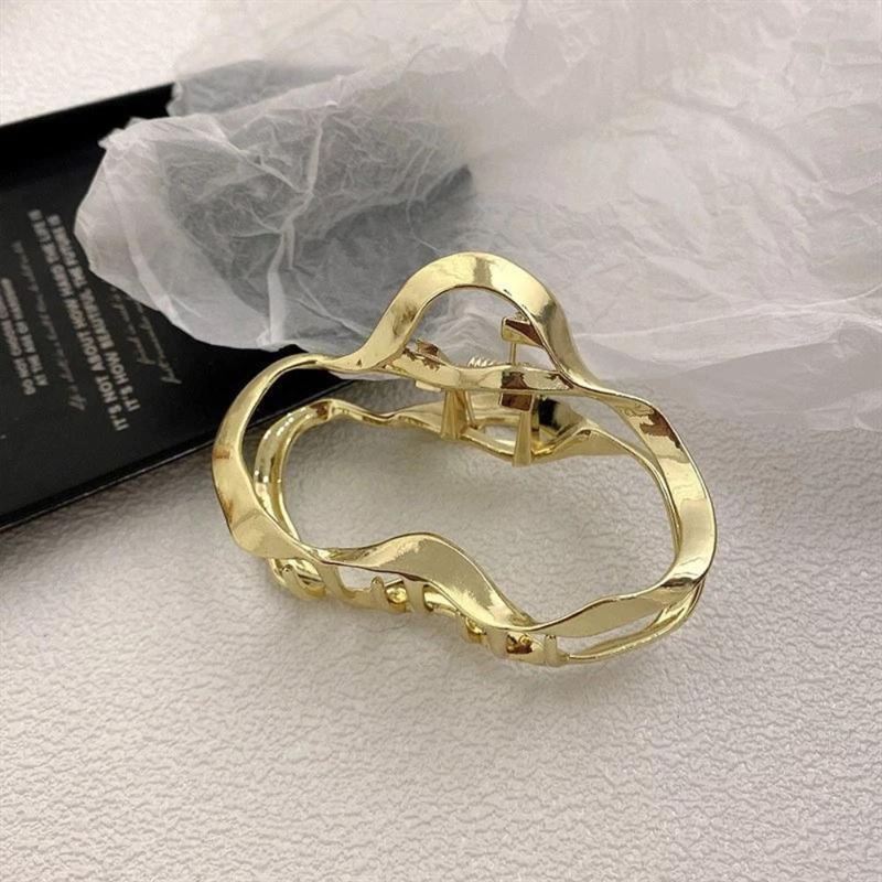 SOHO Tanim Hair Claw - Gold - Hair Accessories